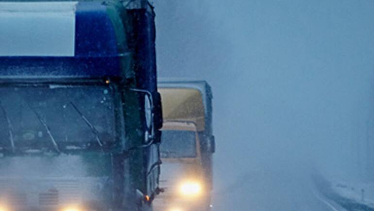 How To Avoid These Winter Risks With Your Transport Fleet
