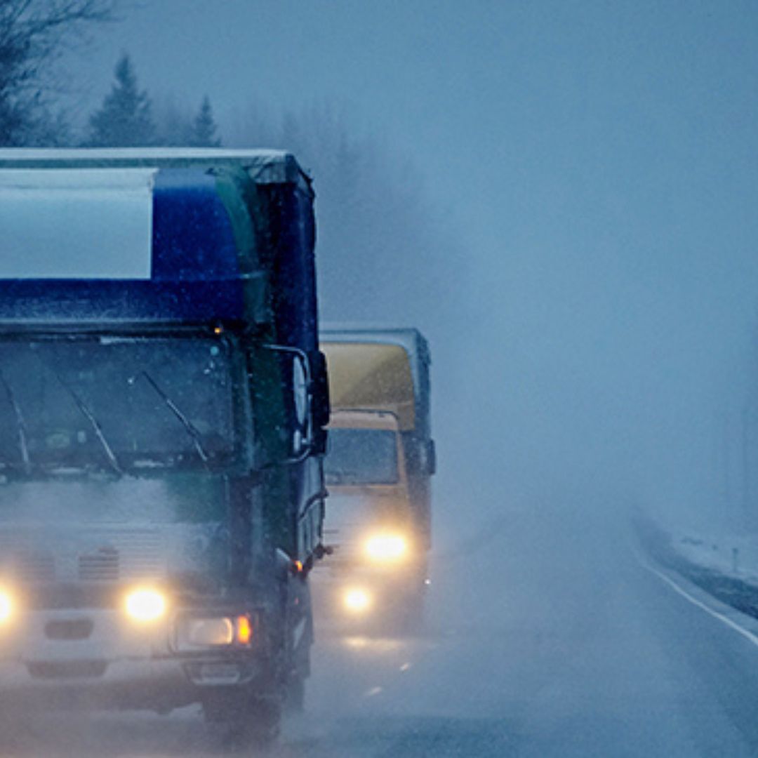 How To Avoid These Winter Risks With Your Transport Fleet
